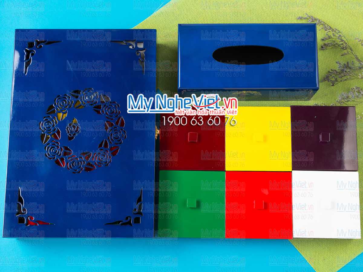Bộ hộp mứt + hộp khăn giấy chữ nhật khắc hoa hồng xanh MNV-QT006