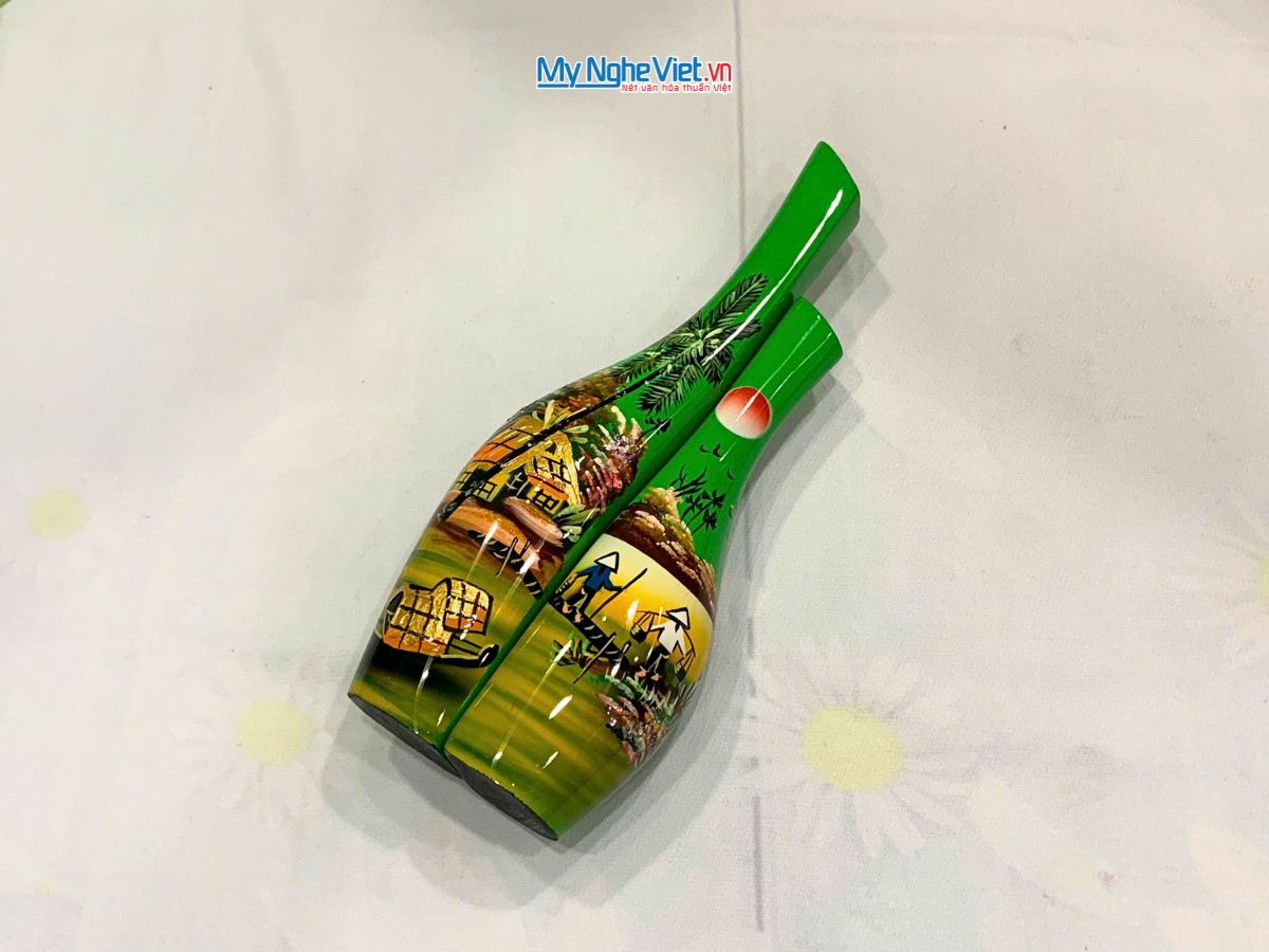 Cặp Lọ hoa sơn mài phu thê ốm đồng quê đủ mẫu trung LHSM78-4.1