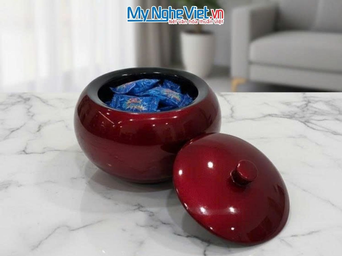 Hũ sơn mài dát bạc màu đỏ - MNVTBL002	
