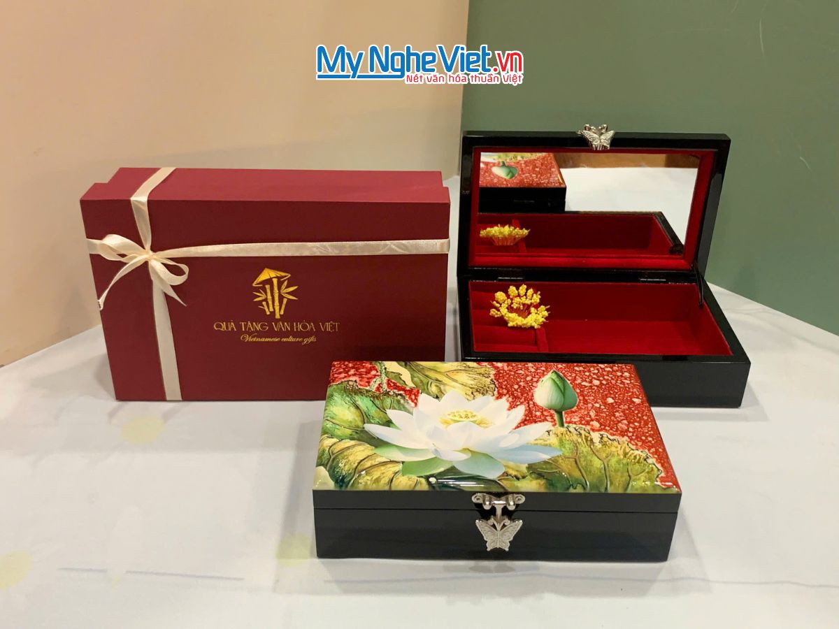 Combo Hộp đựng trang sức SM sen trắng nền đỏ + hộp ép kim CBHTSHD04