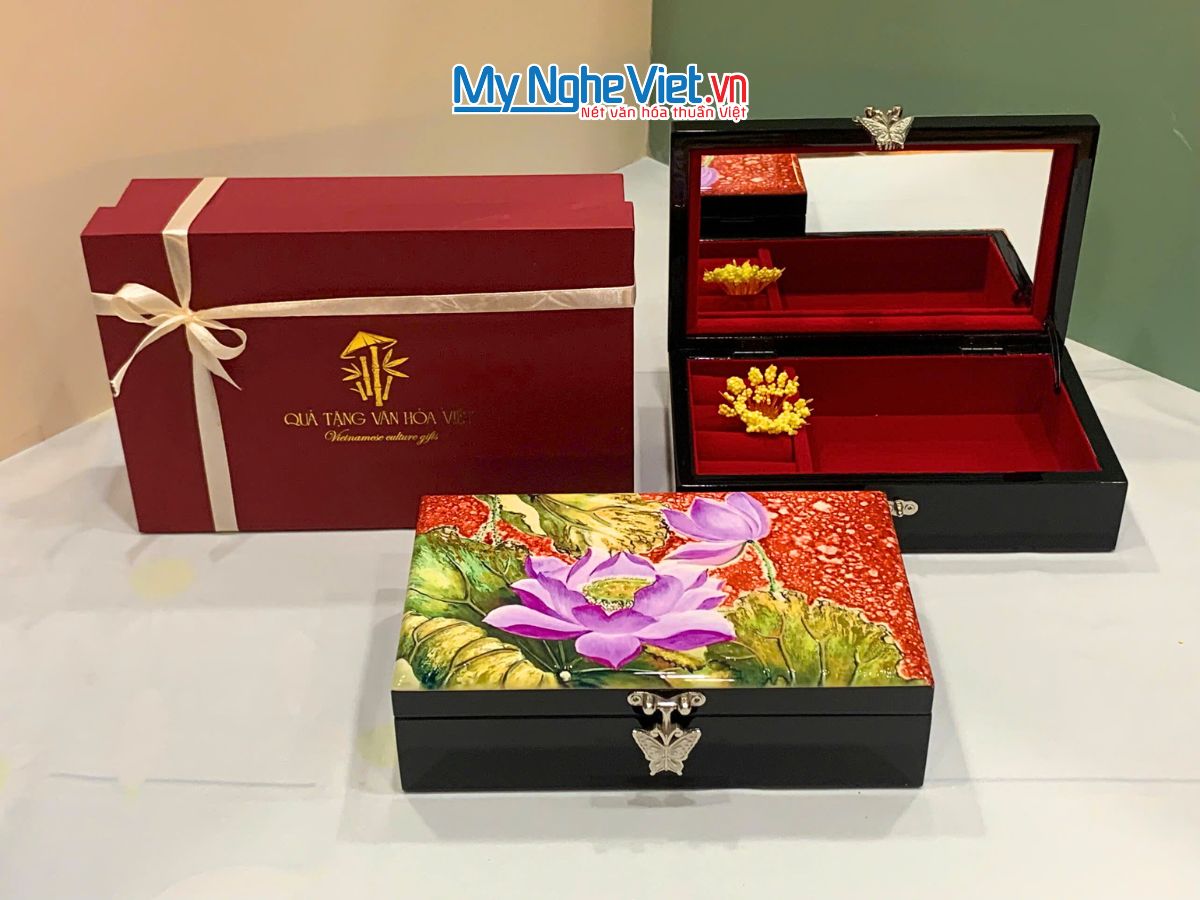 Combo Hộp đựng trang sức SM sen hồng tím nền đỏ + hộp ép kim CBHTSHD04-1