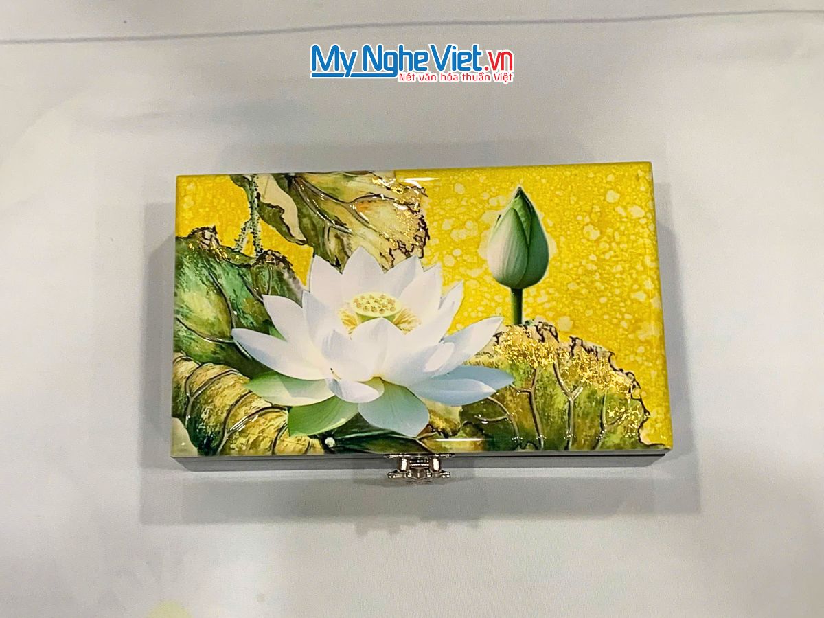 Hộp đựng trang sức SM sen trắng nền vàng HTSHD04-5