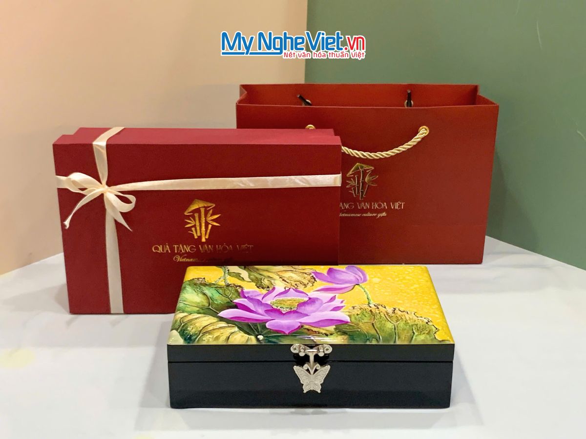 Combo Hộp đựng trang sức SM sen hồng tím nền vàng + hộp ép kim CBHTSHD04-2