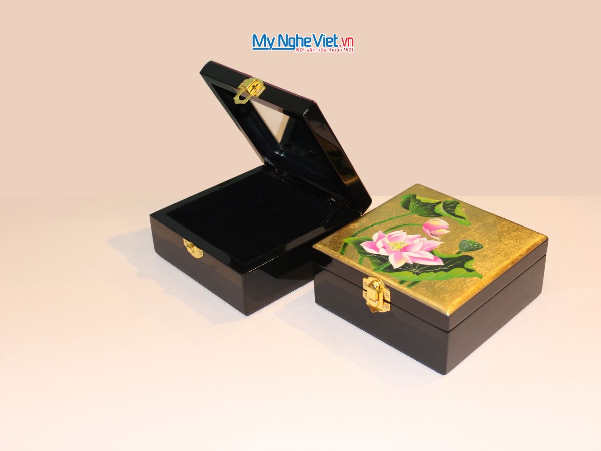 Hộp Trang Sức Hoa Sen nền vàng12x12 - HSM1212-SD