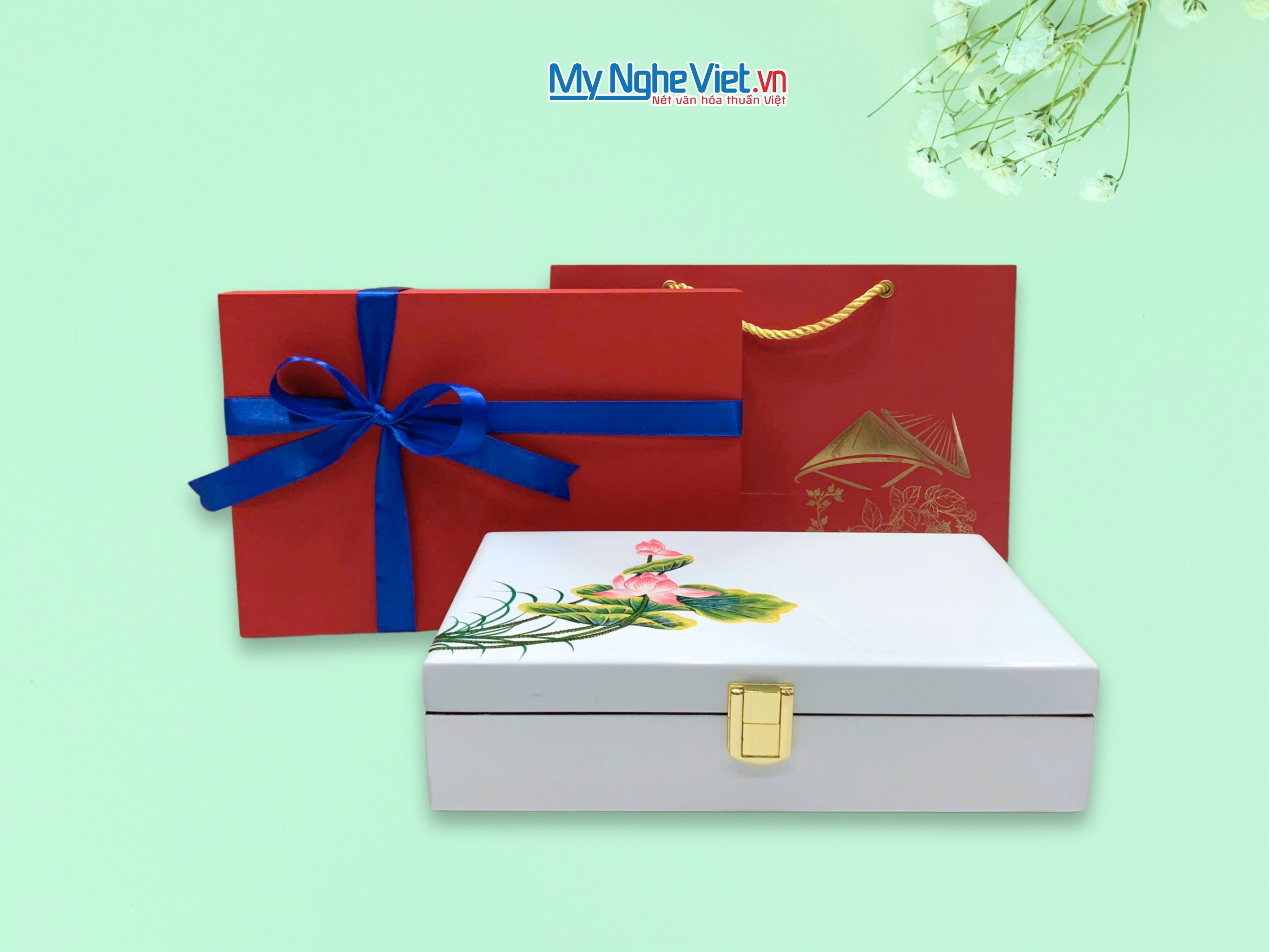 Hộp trang sức cao cấp 14x24cm vẽ tay Hoa Sen nền trắng HSMDH1424-02
