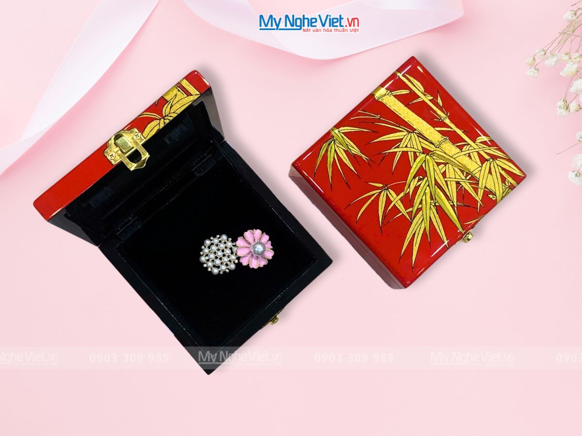 Hộp sơn mài tre trúc nền đỏ 13x13x5.5 HSMHD13-2