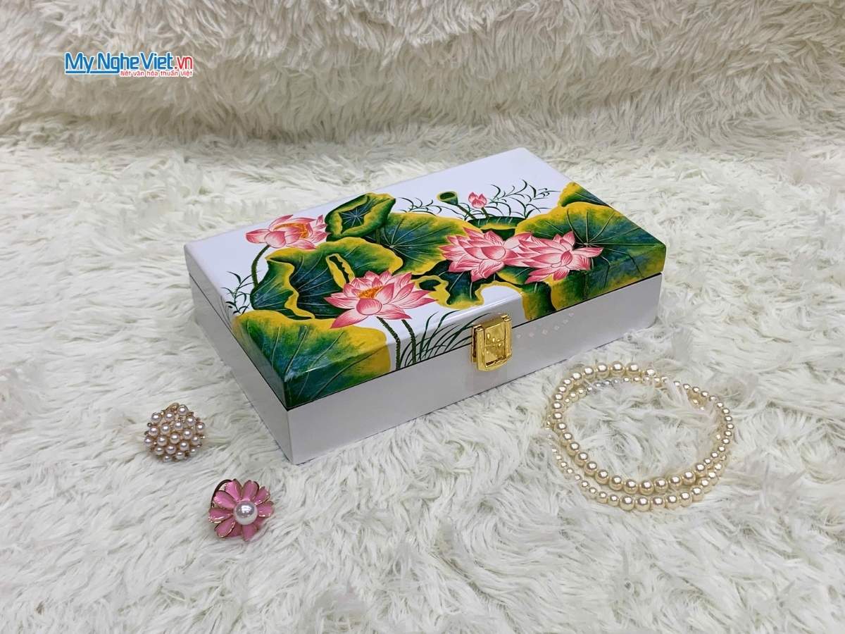 Hộp trang sức cao cấp sen đắp nổi nền trắng 15x25cm HSMDH1424-01.1