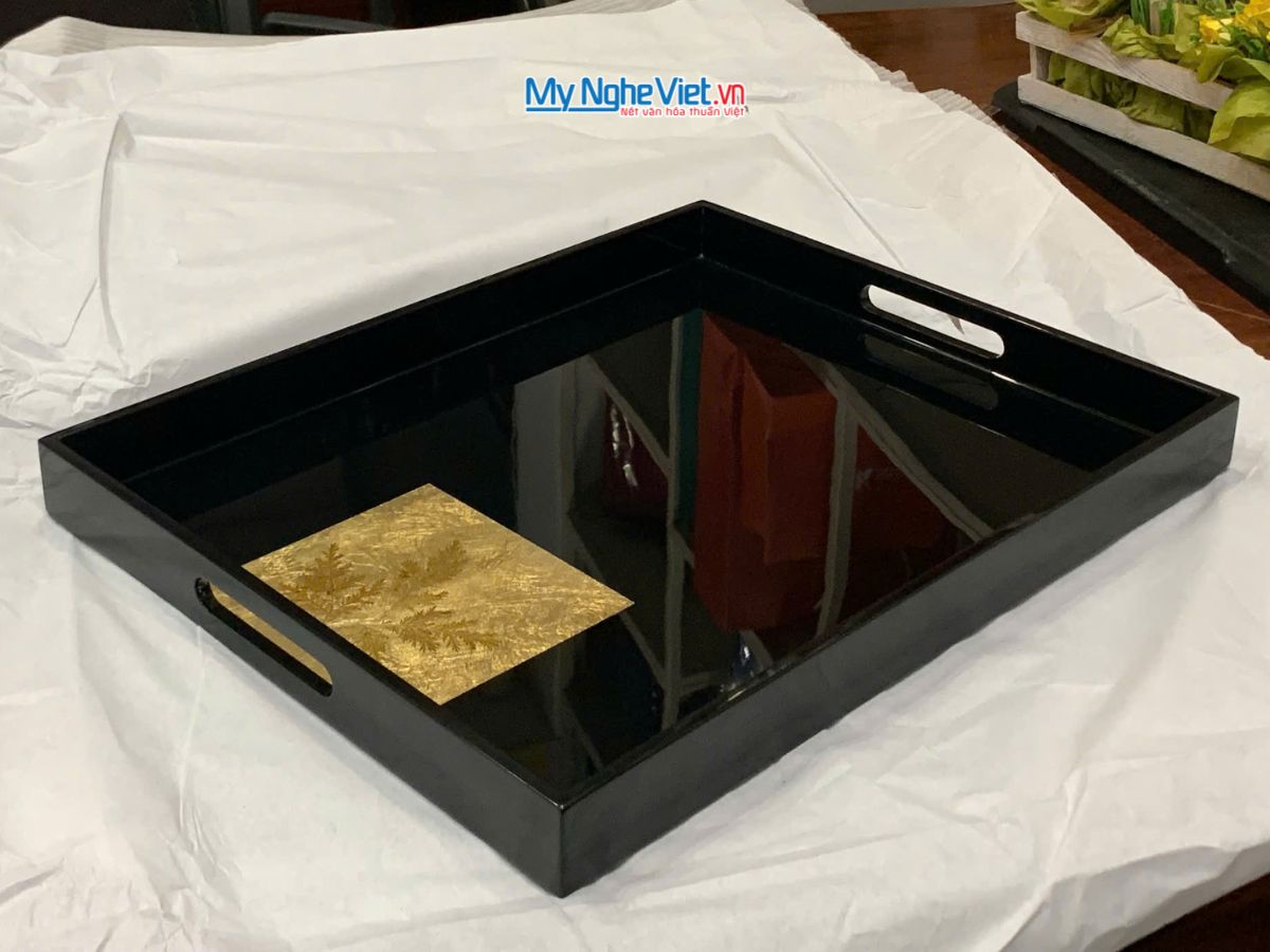 Khay sơn mài dát vàng lá cây nền đen KSMTN34