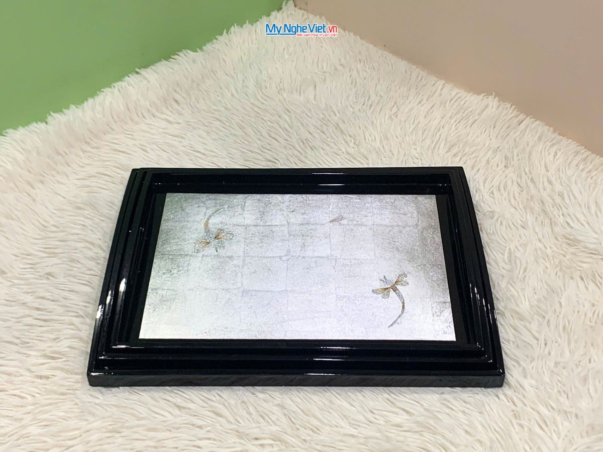 Khay sơn mài cao cấp đắp bạc cẩn chuồn 39x28cmx3.5cm KSM326-1