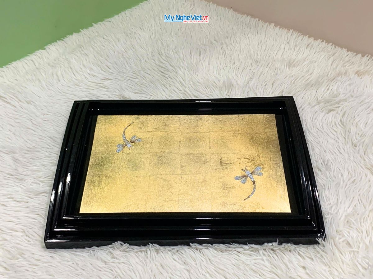 Khay sơn mài cao cấp đắp vàng cẩn chuồn 39x28cmx3.5cm KSM326