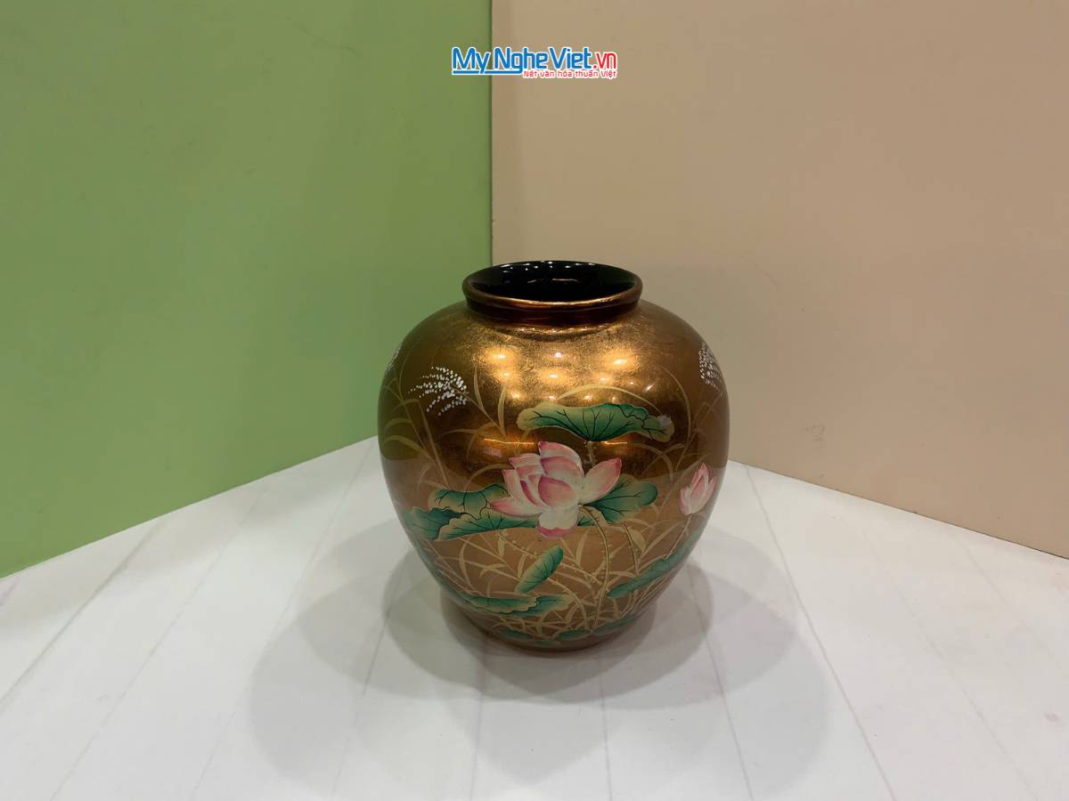 Lọ Hoa Đắp Nổi phù điêu sen vàng đồng LHSMDH22-2.1