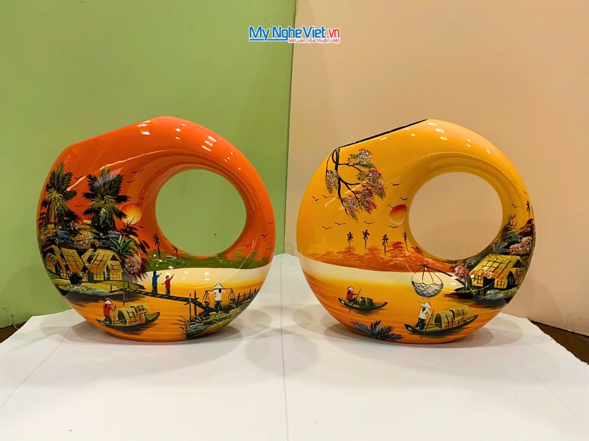 Lọ Hoa Sơn Mài Kết Thân Vẽ Cảnh Đồng Quê Lớn MNV-LHSM118/3