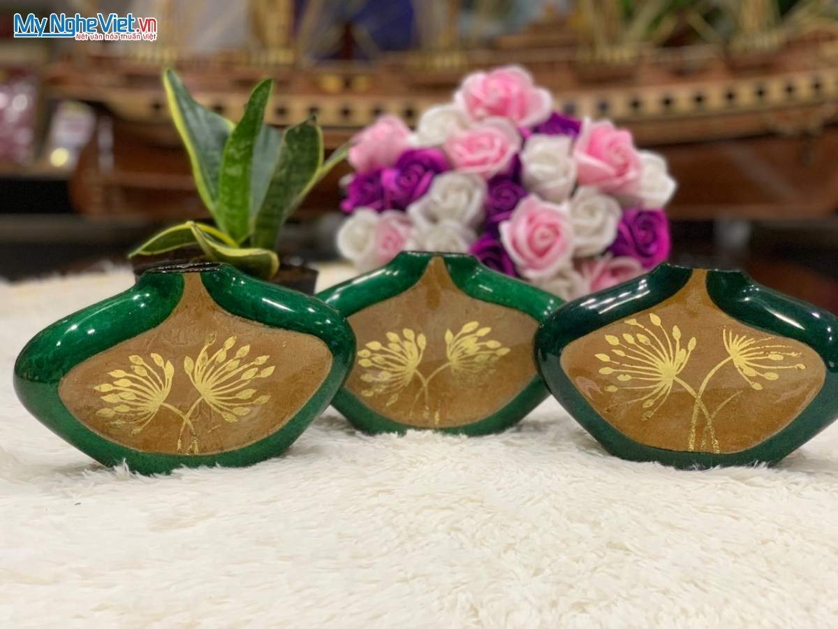 Lọ Hoa Sơn Mài Dẹp Hoa Pháo MNV-LHTBL01