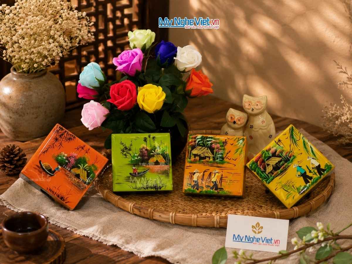Đế lót ly sơn mài đồng quê đủ mẫu  MNV-DLL05-2 (màu ngẫu nhiên)