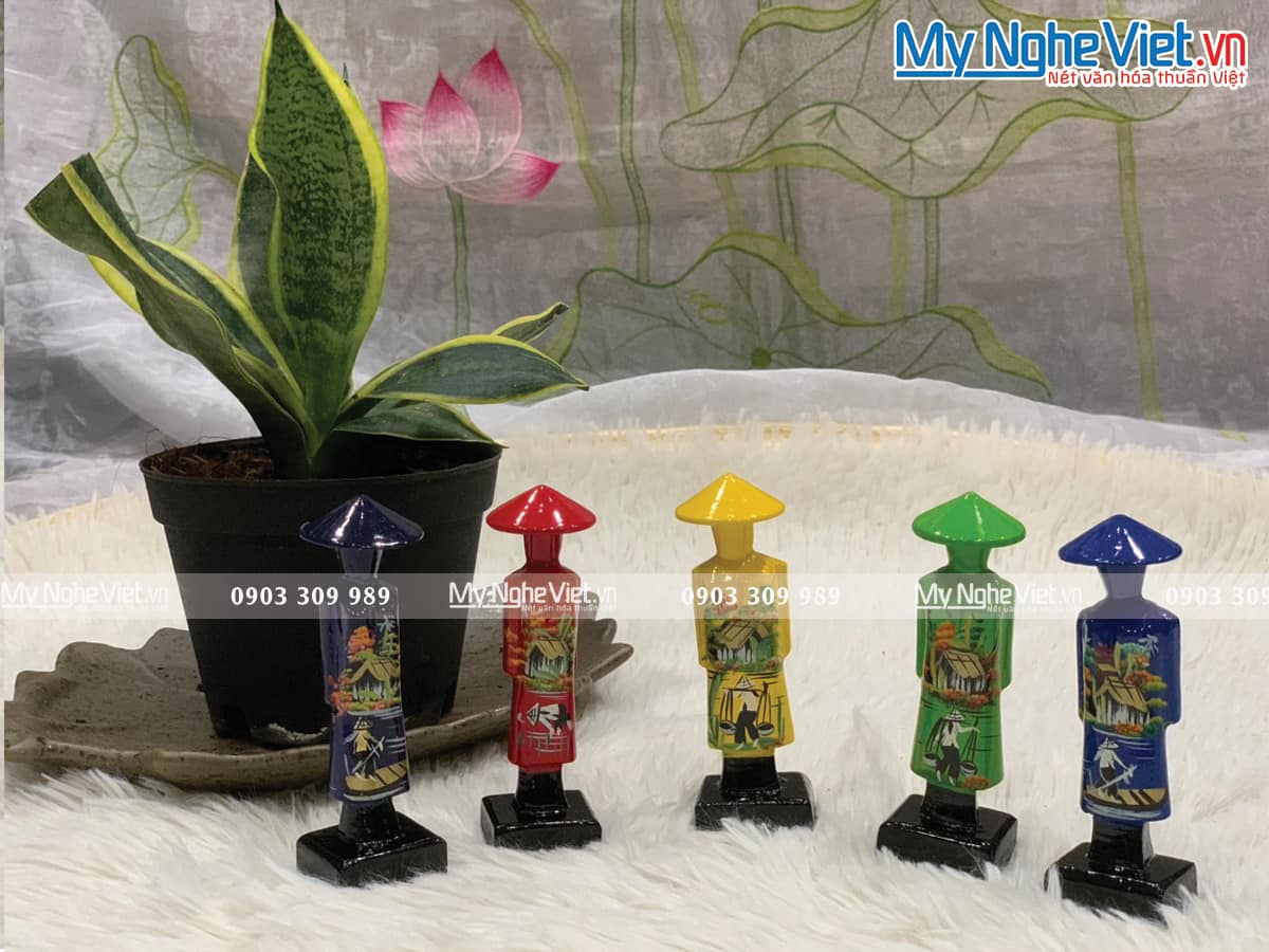 Tượng Cô Gái Áo Dài Việt Nam Sơn Mài Cao 10cm MNV-T17