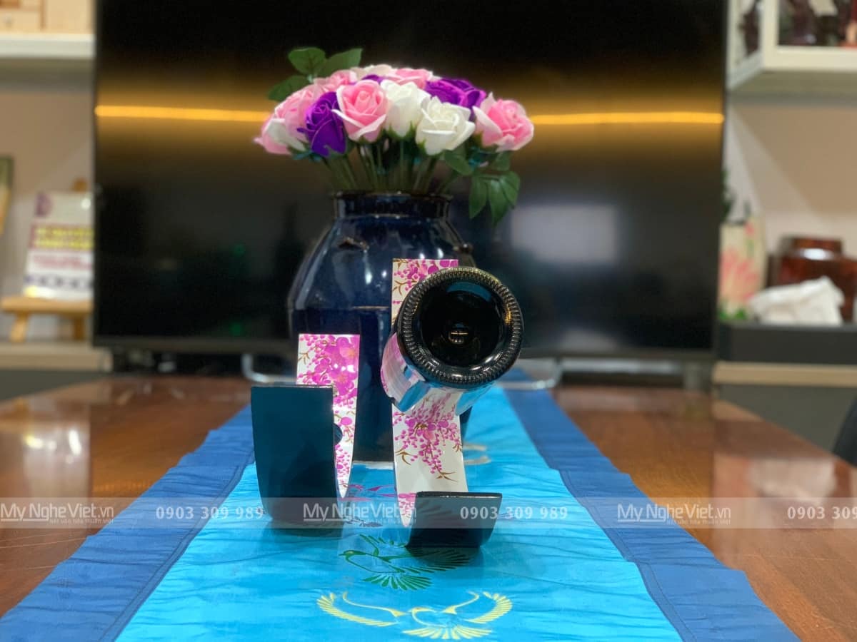 Cọng Rượu Vẽ Đào Hồng Nền Trắng MNV-CRSM02/4