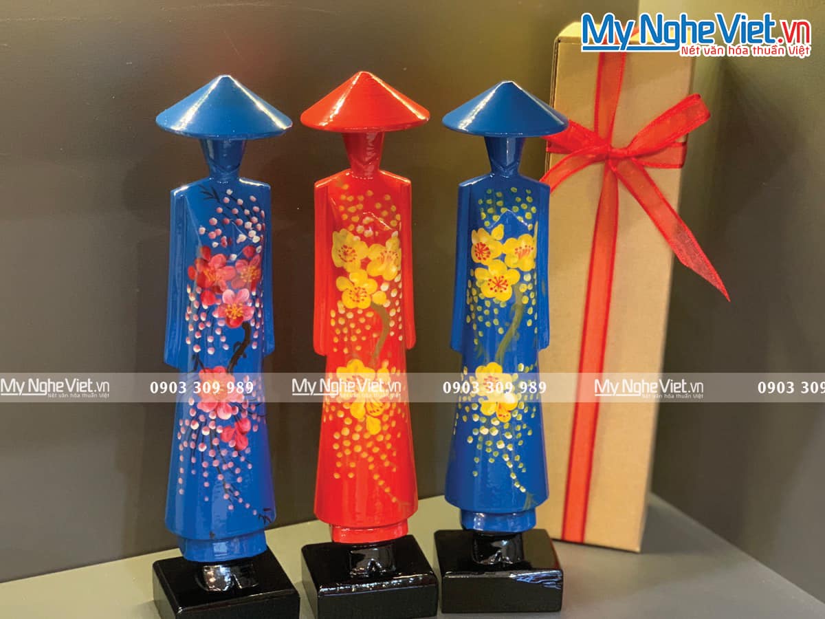 Tượng Cô Gái Áo Dài Việt Nam Sơn Mài Vẽ Hoa Cao 25cm