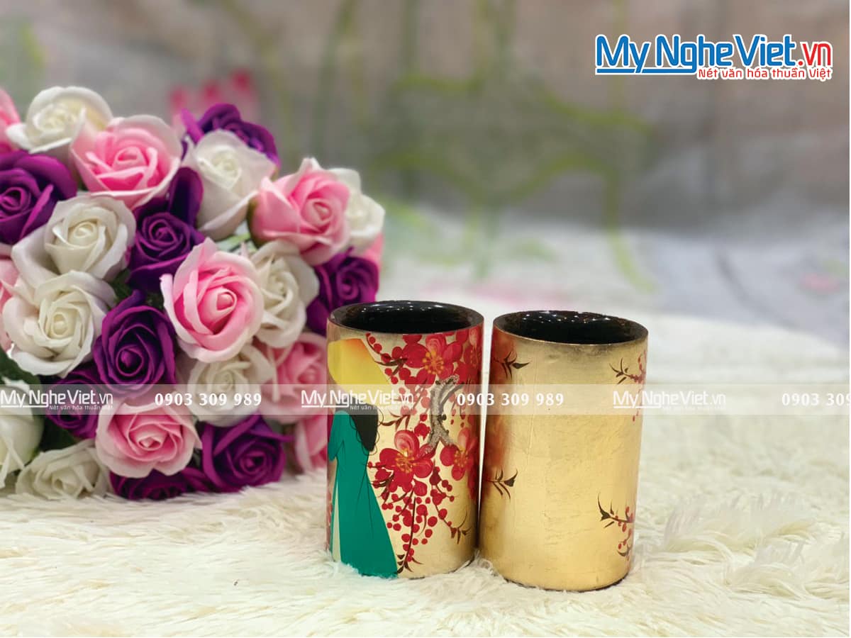 Lọ cắm bút sơn mài cô gái nón lá